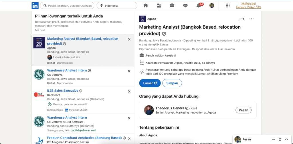 lowongan LinkedIn dengan tombol Easy Apply dan profil rekruter yang terlihat.